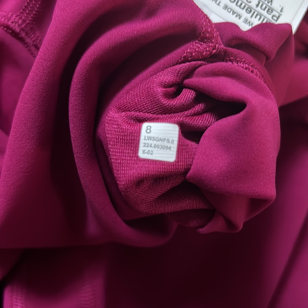 LULULEMON ALIGN HR LEGGINGS 28” in WILD BERRY (WLDB) SZ 8 NWT - Picture 14 of 14